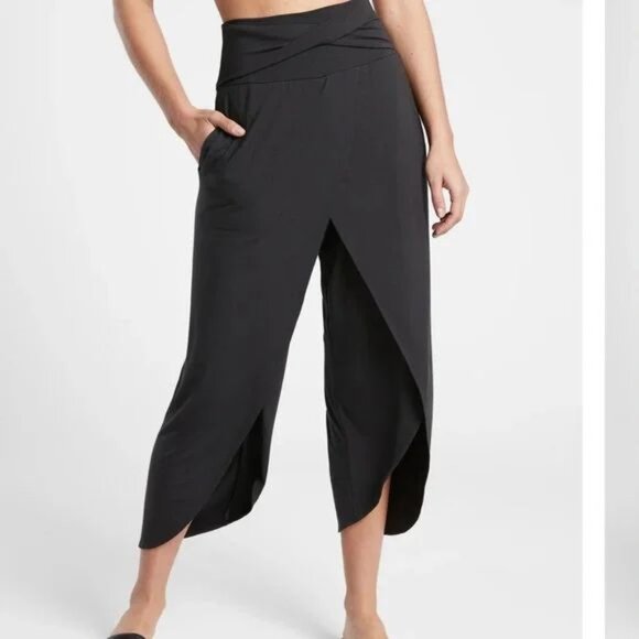 ATHLETA Black Release Flyaway Flap Overlay Open Leg Pull On Soft Pant - Picture 1 of 12